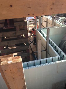 Flaster helps the walls get closer to the bottom of the house.